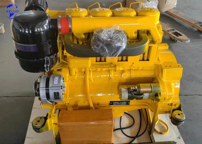 新作完成 デュッツ 4 円筒燃料ディーゼルエンジン F4L912 建設用農業機械